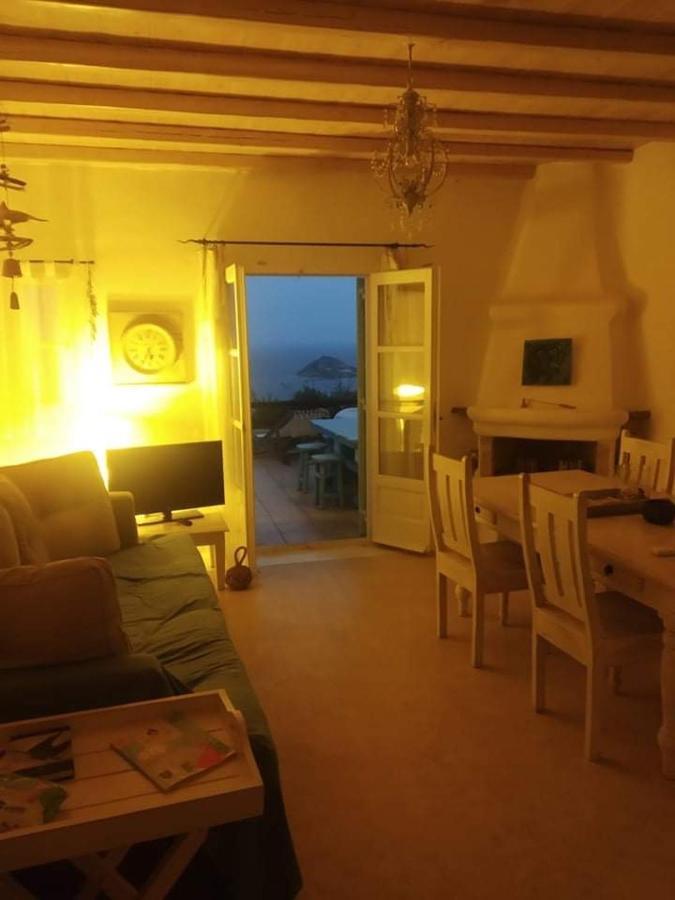 Pithos House *