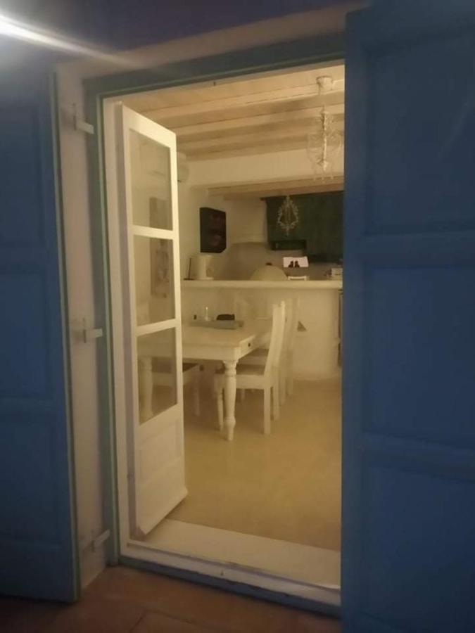 Pithos House