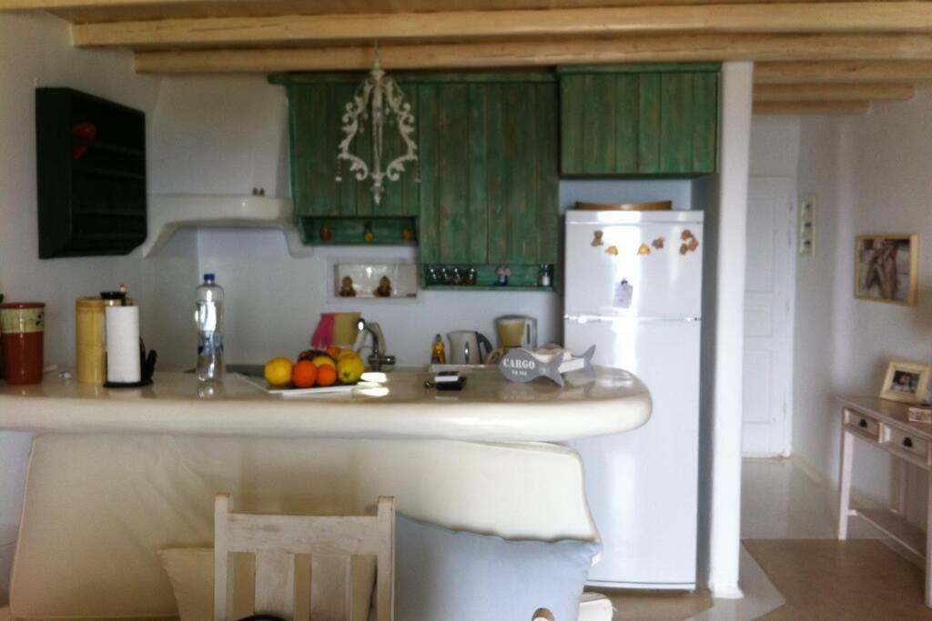 Pithos House *
